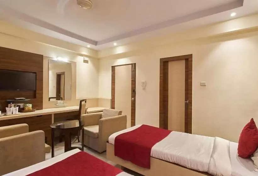 ホテル Pallavi International