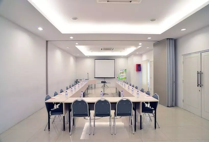Pop! Hotel Tebet Jakarta