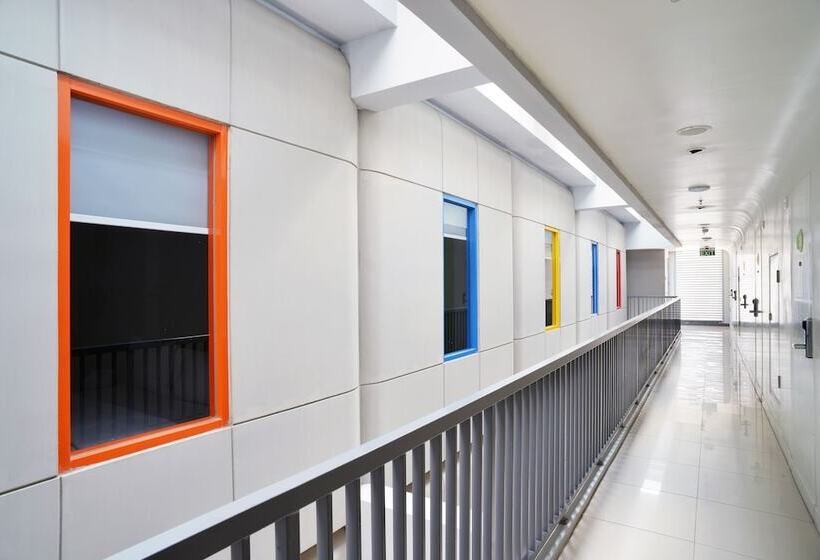 Pop! Hotel Tebet Jakarta
