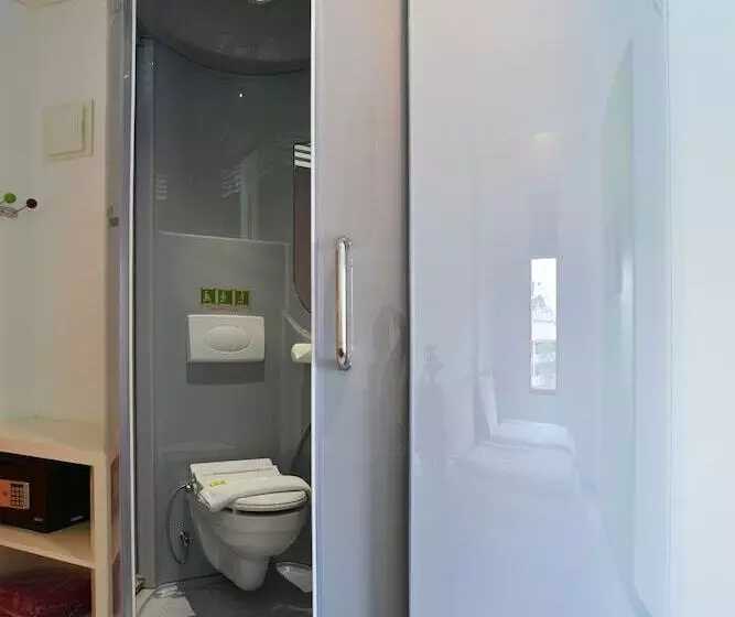 Pop! Hotel Tebet Jakarta