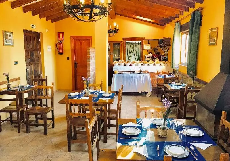 هتل Posada La Cabana De Salmon