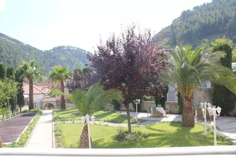 ホテル Rezidenca Desaret