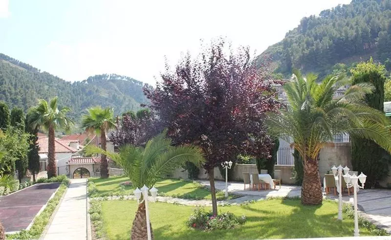 ホテル Rezidenca Desaret