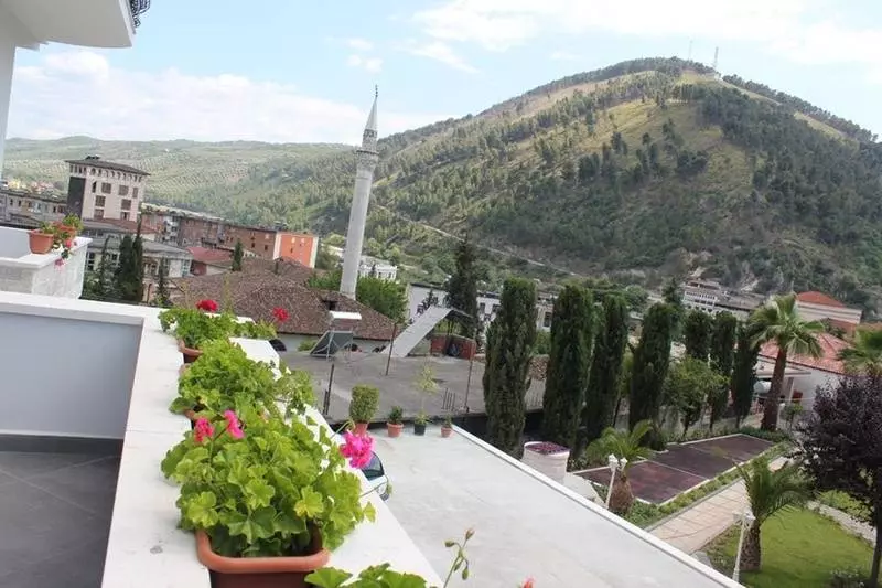 ホテル Rezidenca Desaret