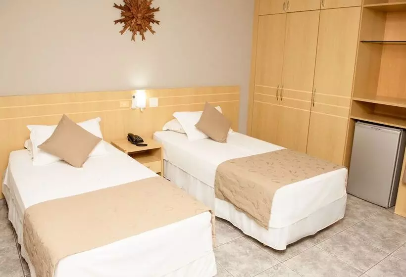 בית מלון כפרי River Palace