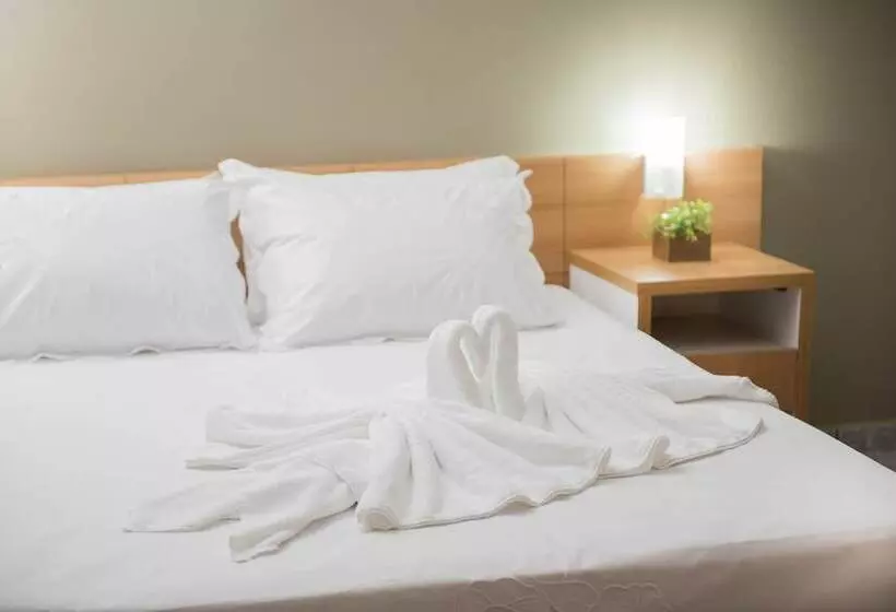 בית מלון כפרי River Palace