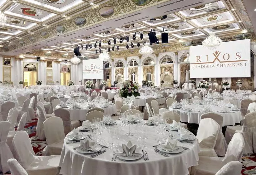 ホテル Rixos Khadisha Shymkent