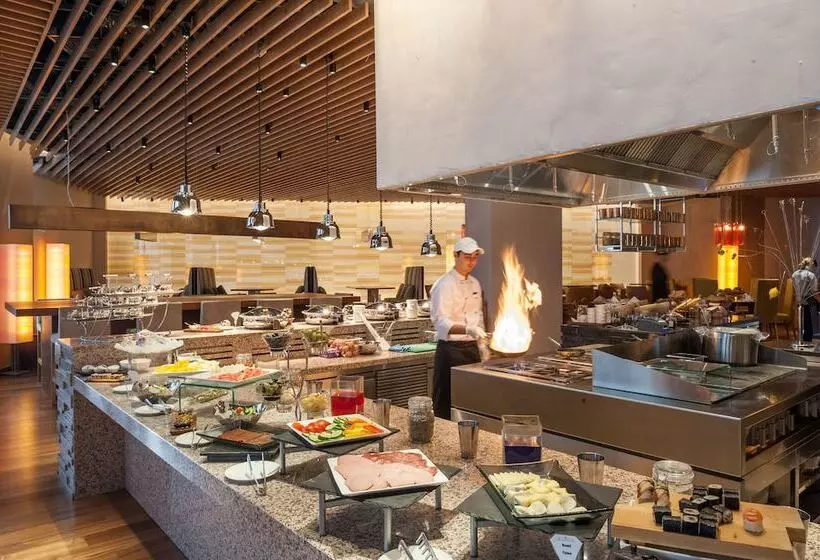 ホテル Rixos Khadisha Shymkent