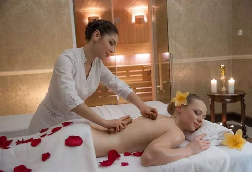 ホテル Rixos Khadisha Shymkent