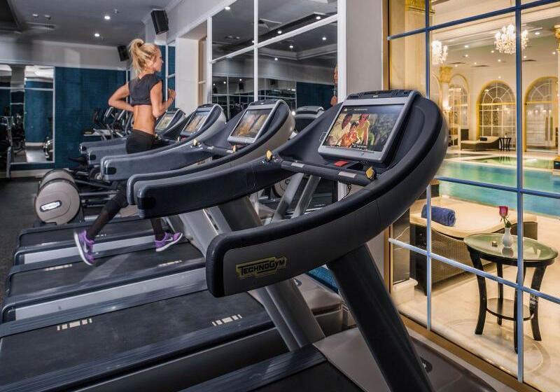 ホテル Rixos Khadisha Shymkent