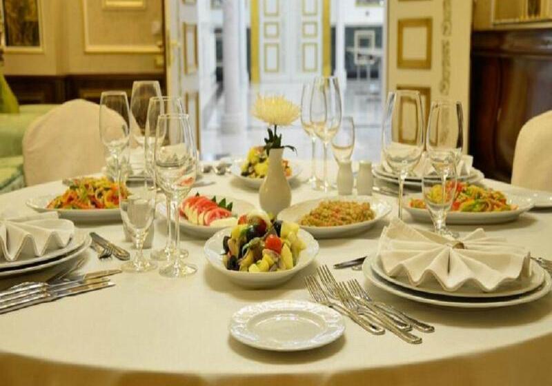 ホテル Rixos Khadisha Shymkent