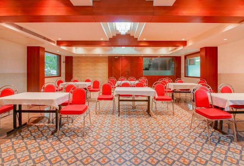 בית מלון כפרי Srikrishna Paradise Thane Airoli