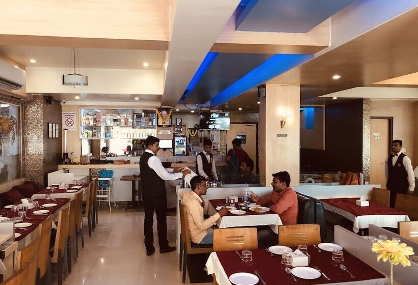 בית מלון כפרי Srikrishna Paradise Thane Airoli