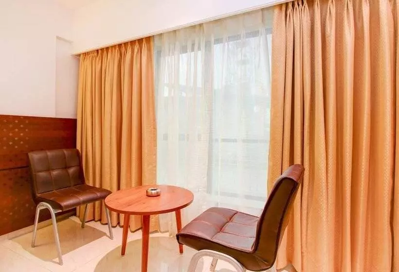 ホテル Srikrishna Paradise Thane Airoli