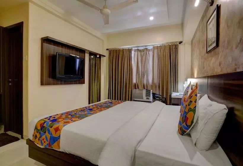 ホテル Srikrishna Paradise Thane Airoli