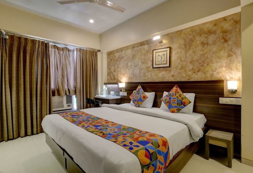 בית מלון כפרי Srikrishna Paradise Thane Airoli