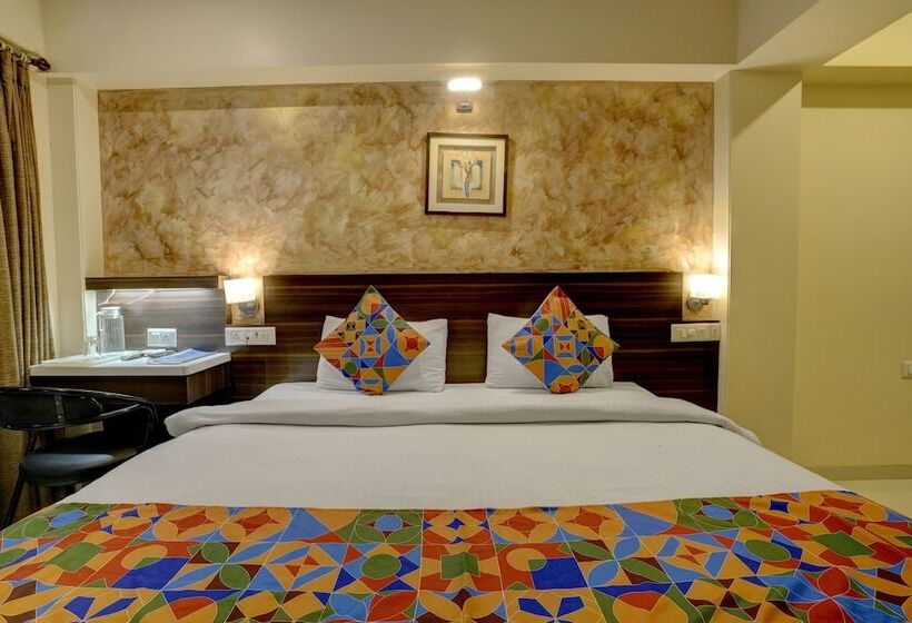 בית מלון כפרי Srikrishna Paradise Thane Airoli