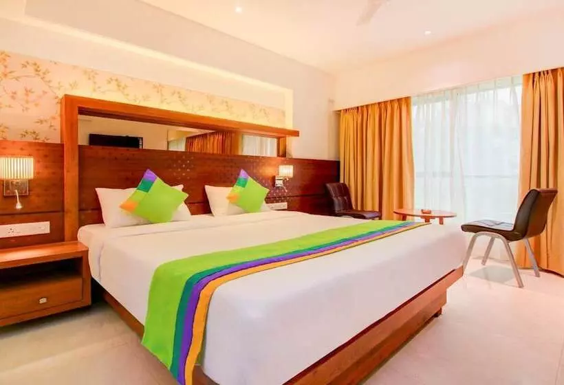 ホテル Srikrishna Paradise Thane Airoli