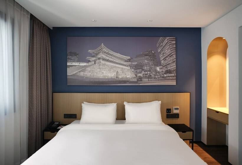 בית מלון כפרי Travelodge Myeongdong City Hall