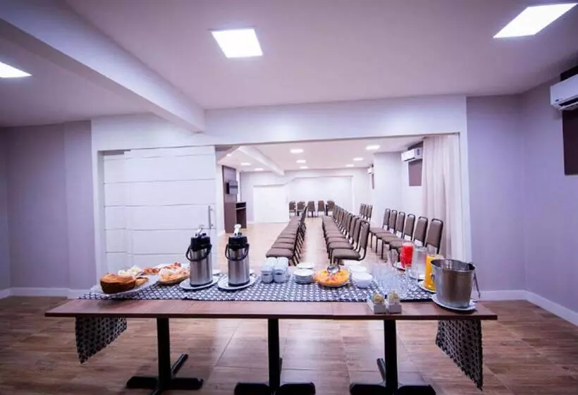 酒店 Vila Business