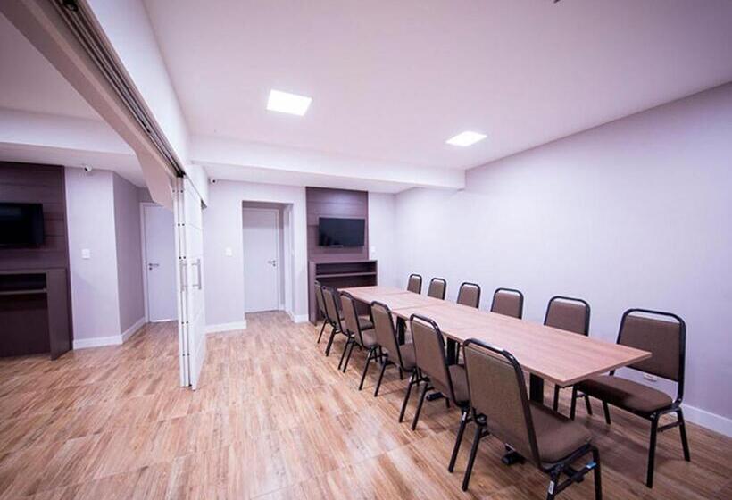 酒店 Vila Business