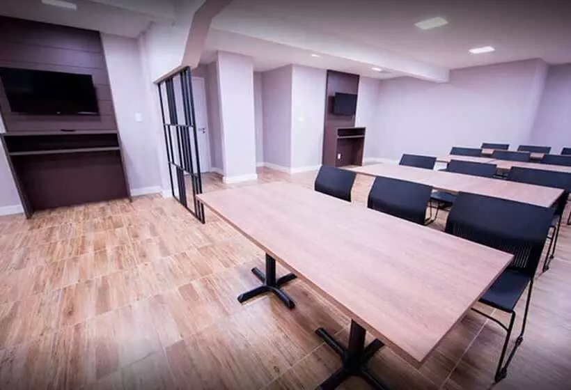 酒店 Vila Business