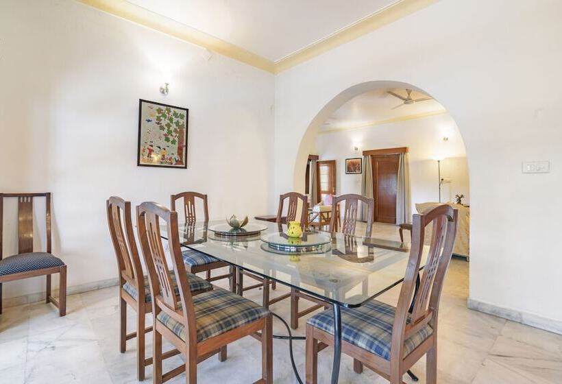 פנסיון Girisadan Homestay