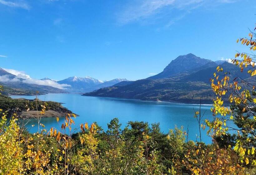 Курорт L Ecrin Du Lac