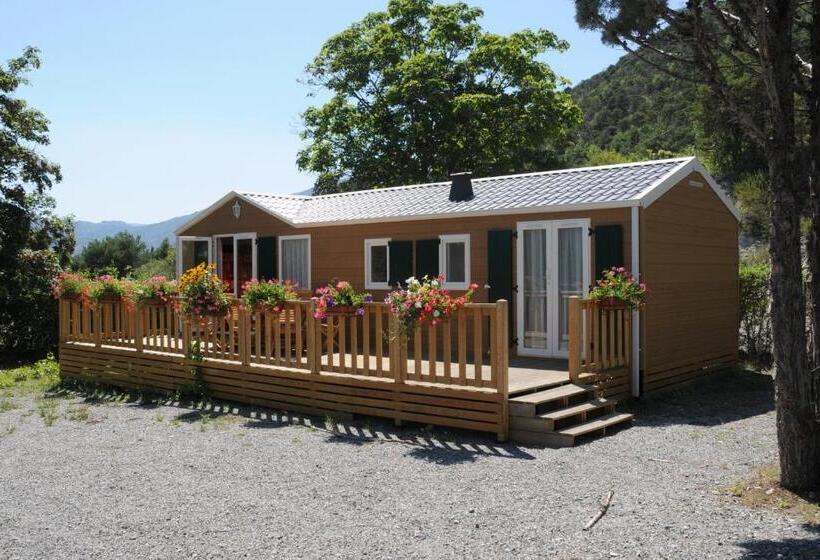 Курорт L Ecrin Du Lac