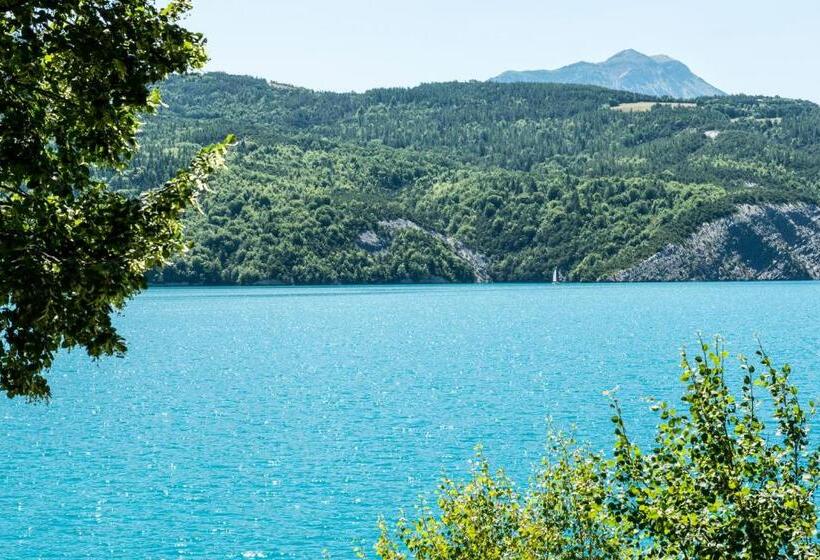 Курорт L Ecrin Du Lac