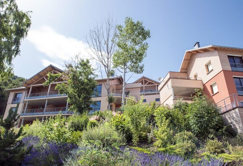 Курорт L Ecrin Du Lac