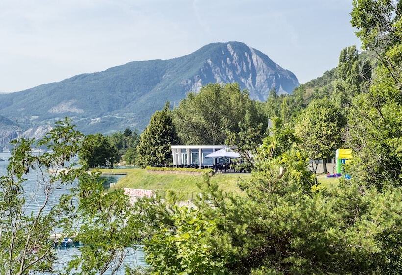 Курорт L Ecrin Du Lac