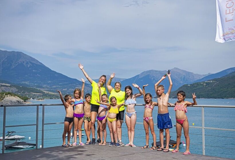 Курорт L Ecrin Du Lac