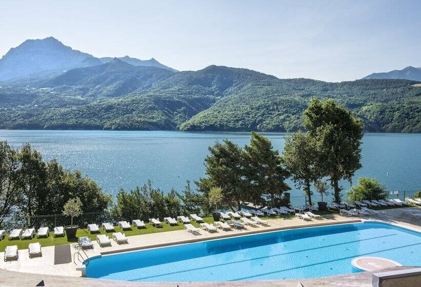 Курорт L Ecrin Du Lac