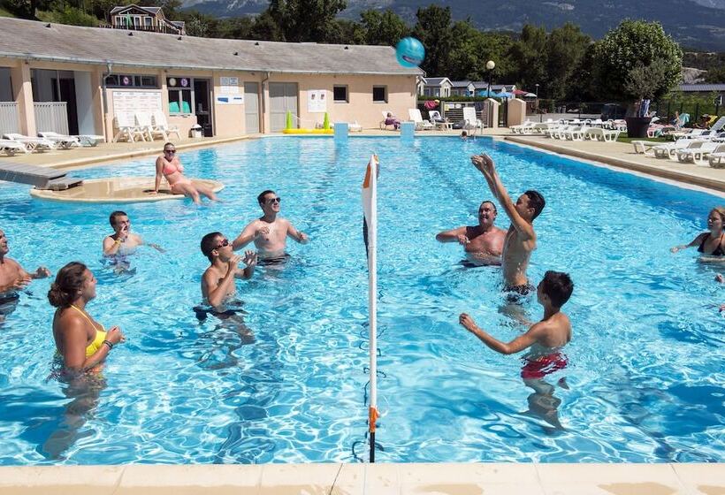 Курорт L Ecrin Du Lac