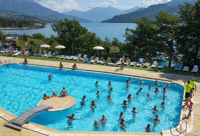 Курорт L Ecrin Du Lac