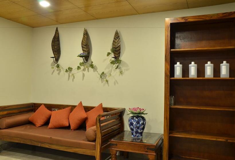 The Lal Vilas Hotel & Resort