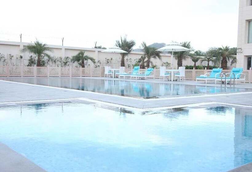 The Lal Vilas Hotel & Resort