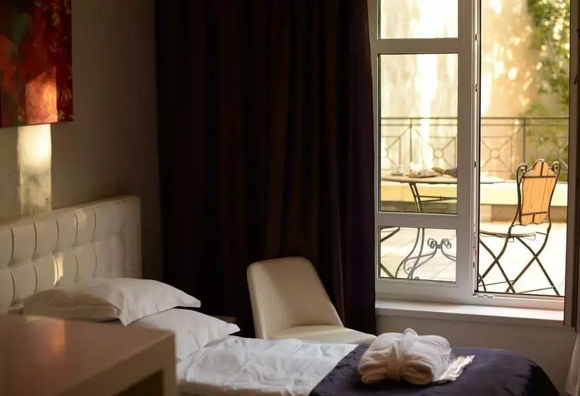 Aglaya Hotel & Courtyard