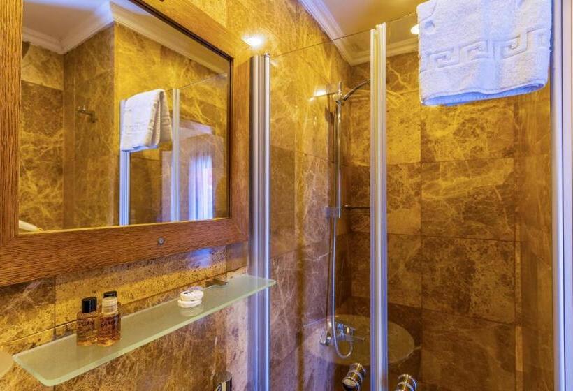 בית מלון כפרי Akkan