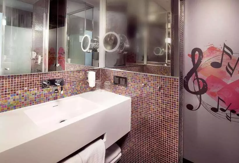 בית מלון כפרי Oleana