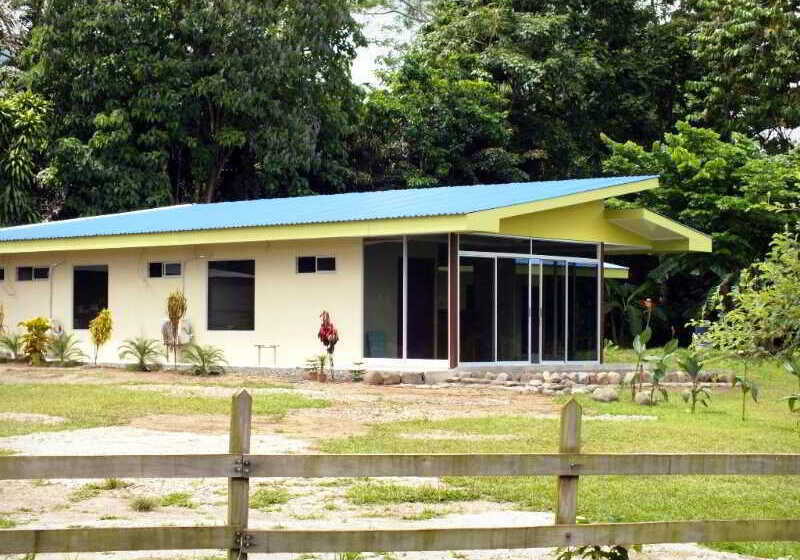 Отель Colores Del Arenal