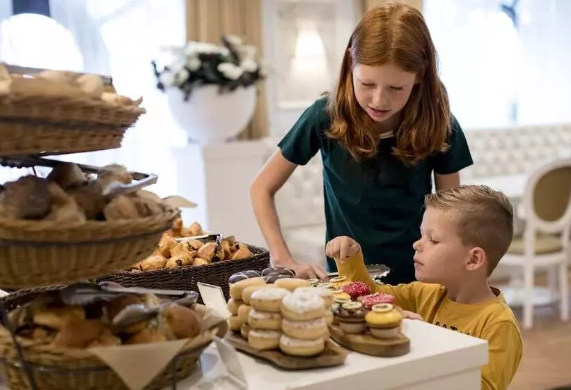 Efteling Hotel Theme Park Tickets Included