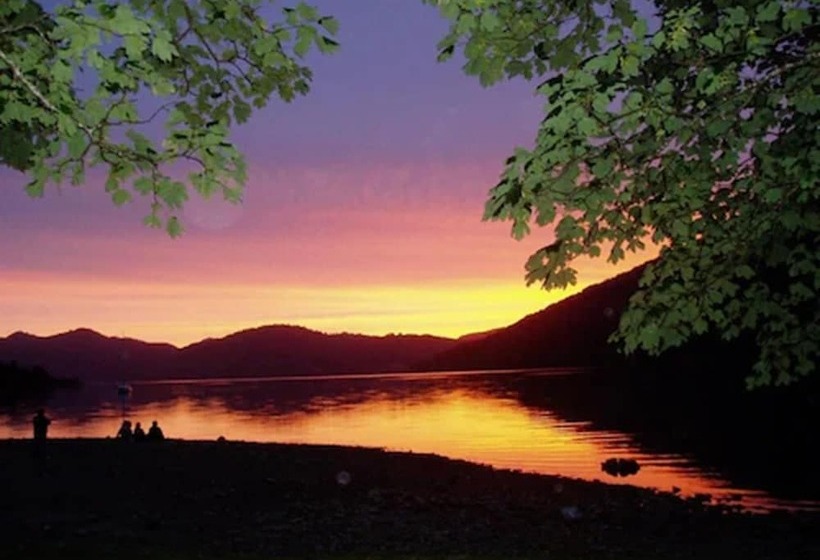 בית מלון כפרי Furneaux Lodge