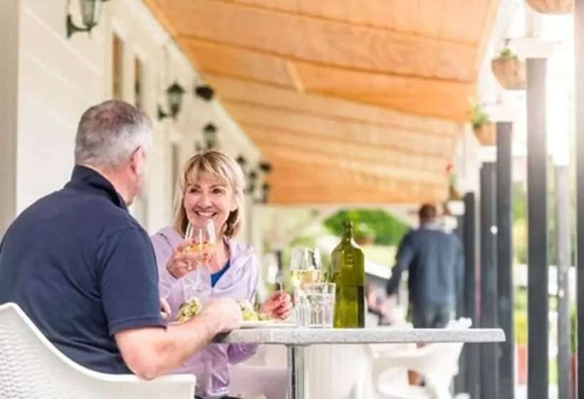 호텔 Furneaux Lodge