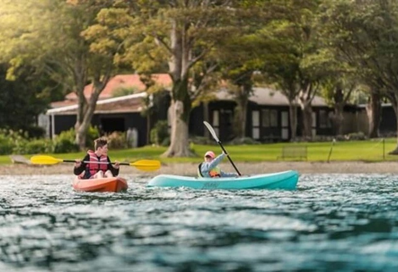 בית מלון כפרי Furneaux Lodge