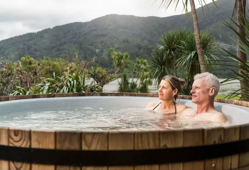 호텔 Furneaux Lodge