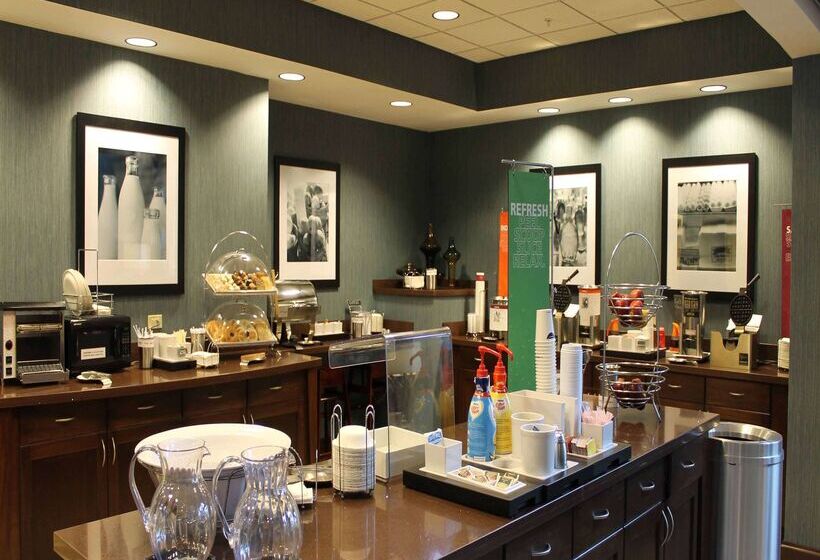 فندق Hampton Inn & Suites Stroudsburg Pocono Mountains