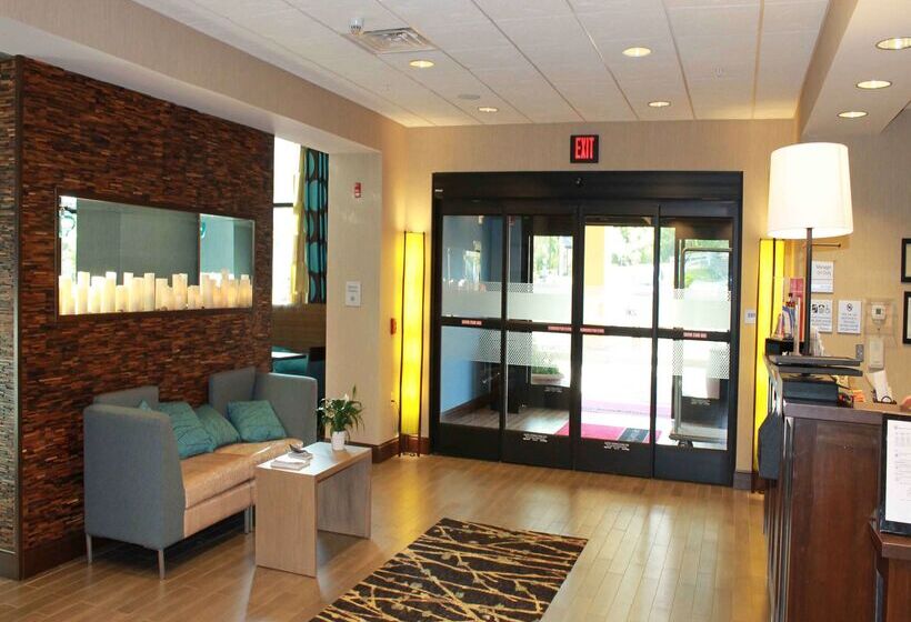 فندق Hampton Inn & Suites Stroudsburg Pocono Mountains