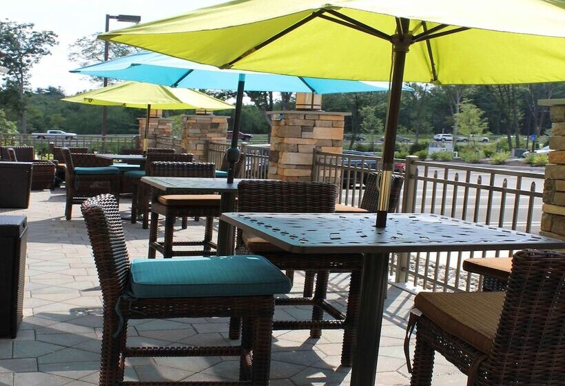 فندق Hampton Inn & Suites Stroudsburg Pocono Mountains